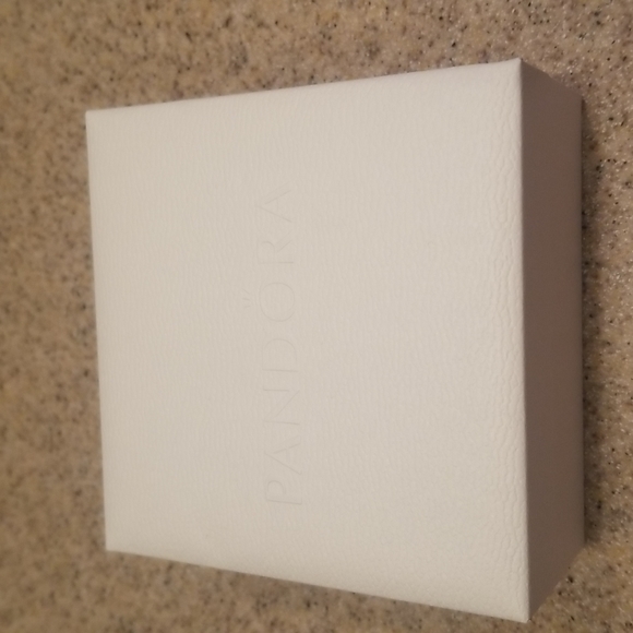 Rose gold Pandora bangle - Picture 4 of 4